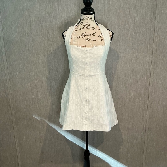 NWOT Chic White Button-Down Mini Dress Size 10 - Picture 1 of 8